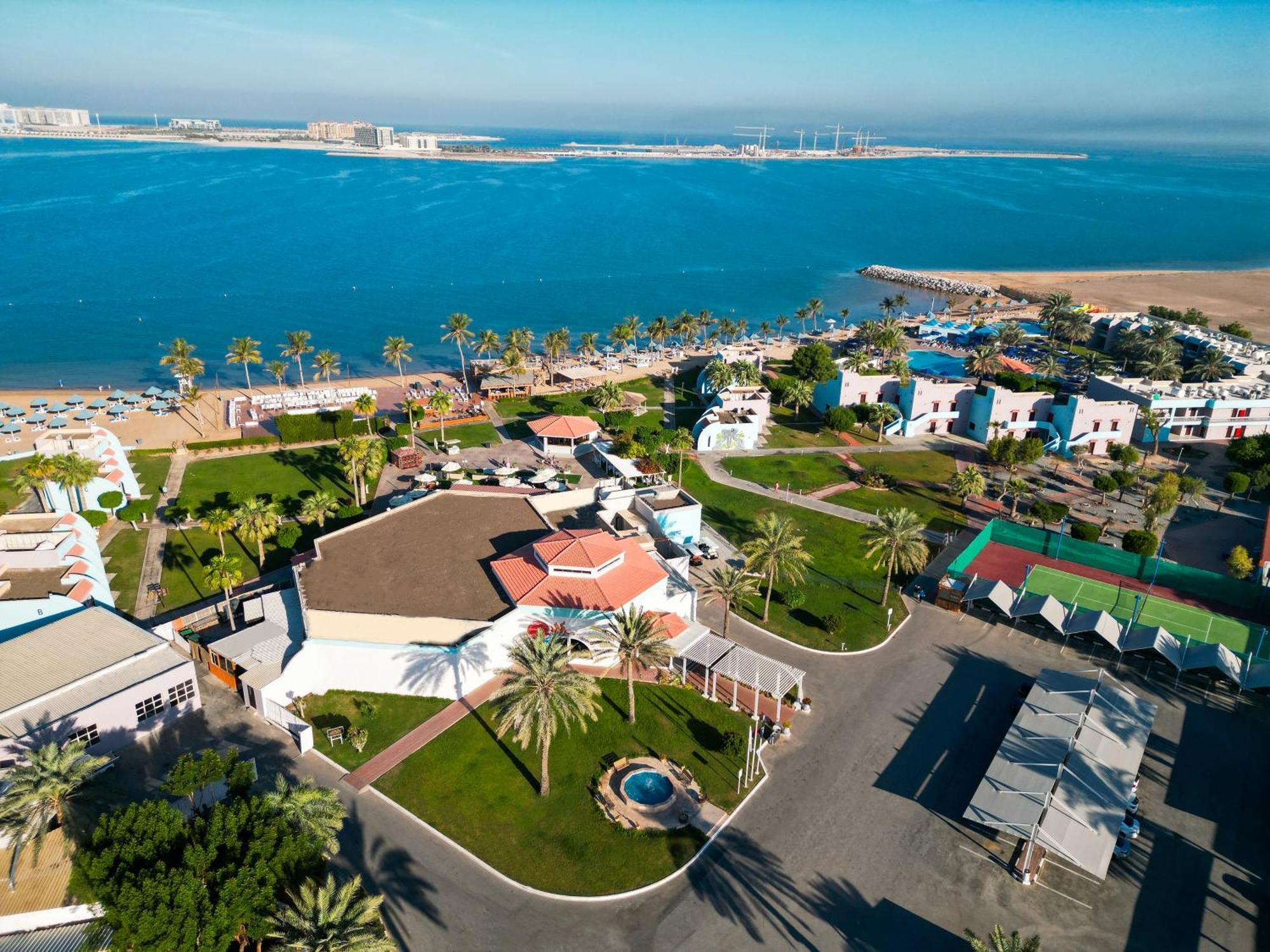 Bm Beach Resort Ras al-Khaimah Bagian luar foto